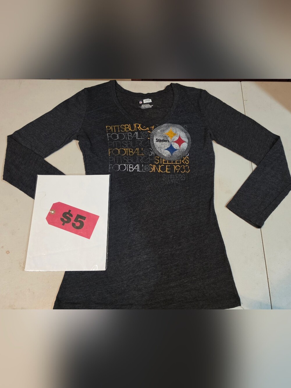 NFL Pittsburgh Steelers Women's Nike V Neck Large Long Sleeved Shirt